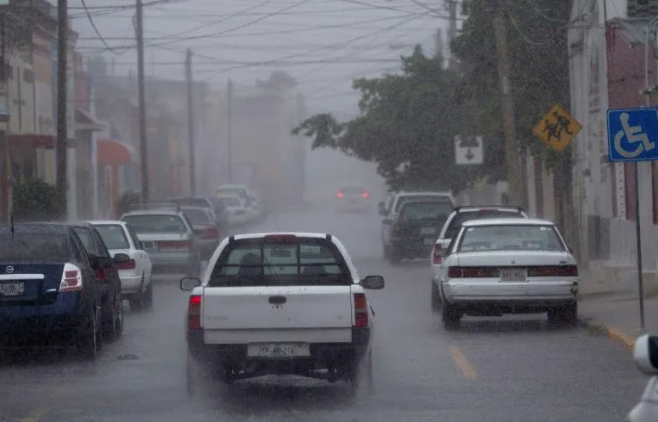 frentefrío-41-monterrey-accidentes-viales-lluvias