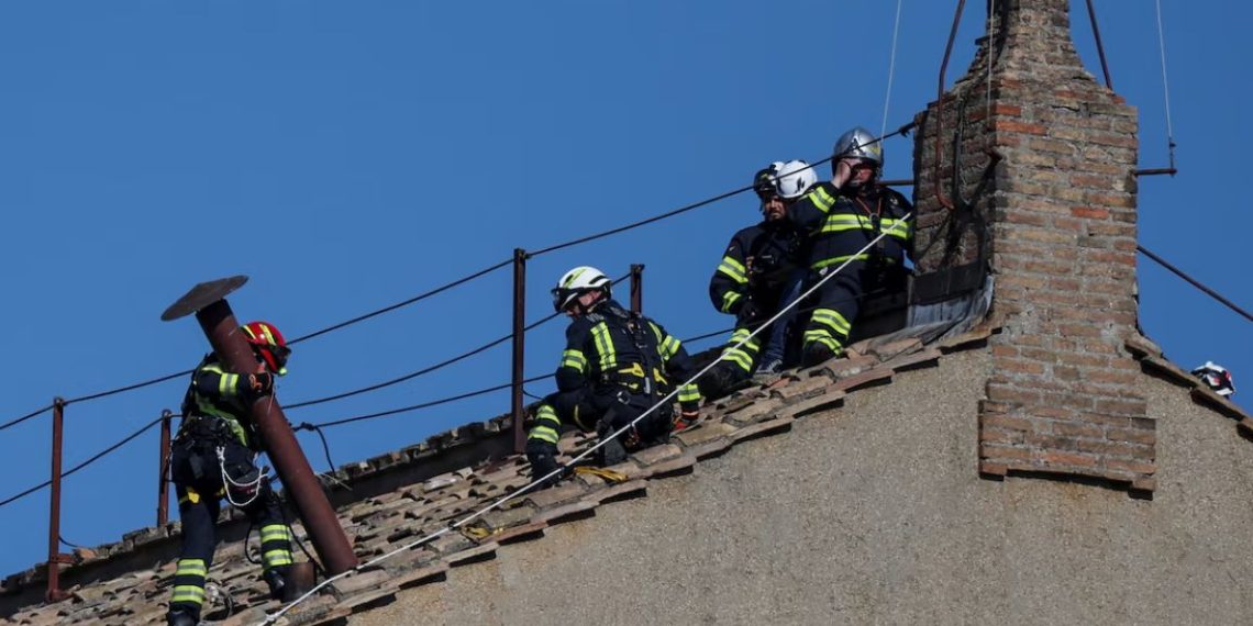 Inician preparativos para el conclave