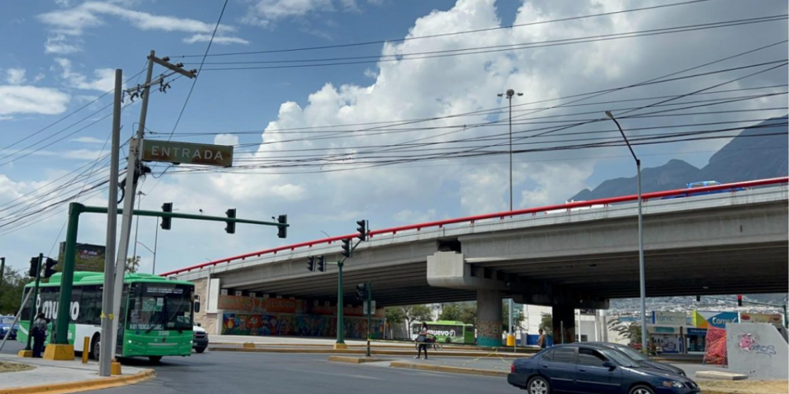 bulevar 2-de-octubre santa-catarina homenaje