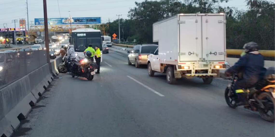 choque-en-Escobedo-70-lesionados-accidente-vial-reporte