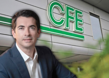 Marcelo Segovia gestiona en CDMX peticiones de vecinos de Monterrey ante la CFE